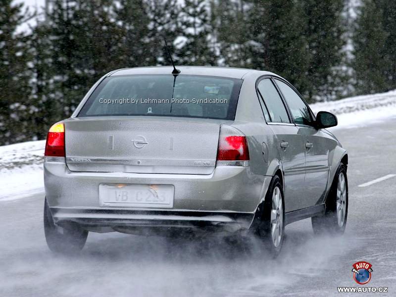 opel spyphotos strednitrida