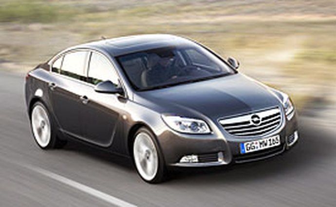 Opel: přibližně 20 nových modelových variant do roku 2012 (včetně hybridů)