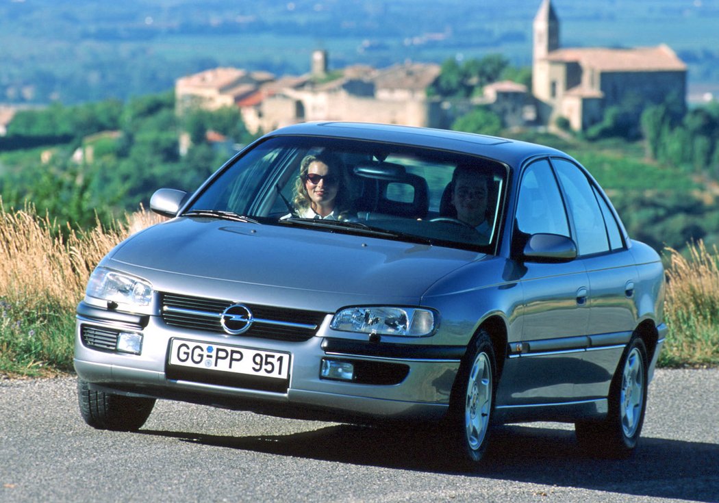 Opel Omega (B1) (1994–1999)