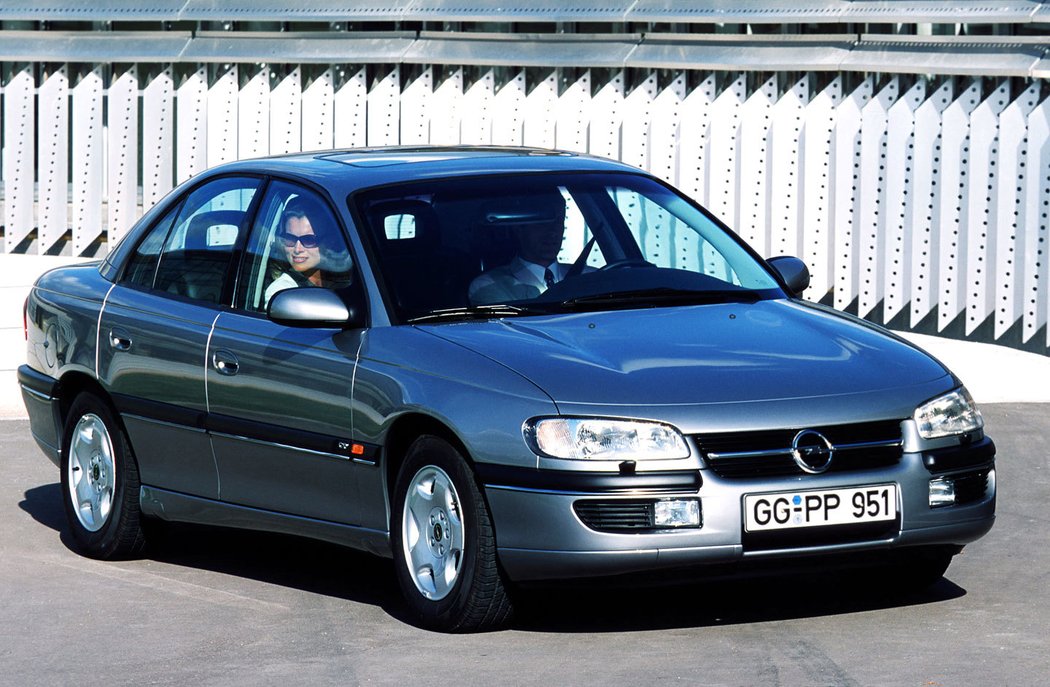 Opel Omega (B1) (1994–1999)