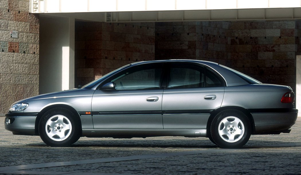 Opel Omega (B1) (1994–1999)