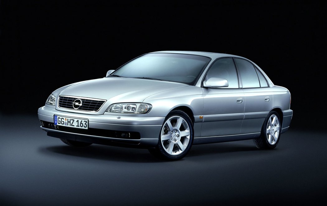 Opel Omega V8