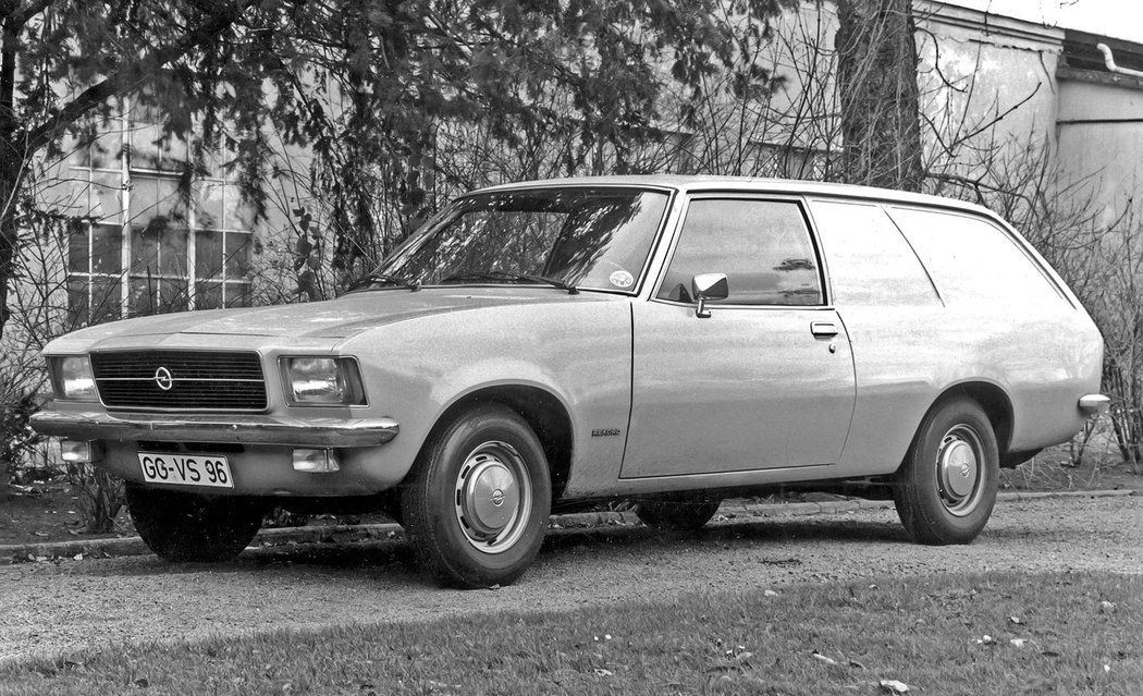 Opel Rekord 3-door Caravan (D) (1972–1977)