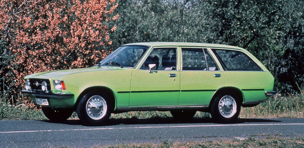 Opel Rekord 5-door Caravan (D) (1972–1977)