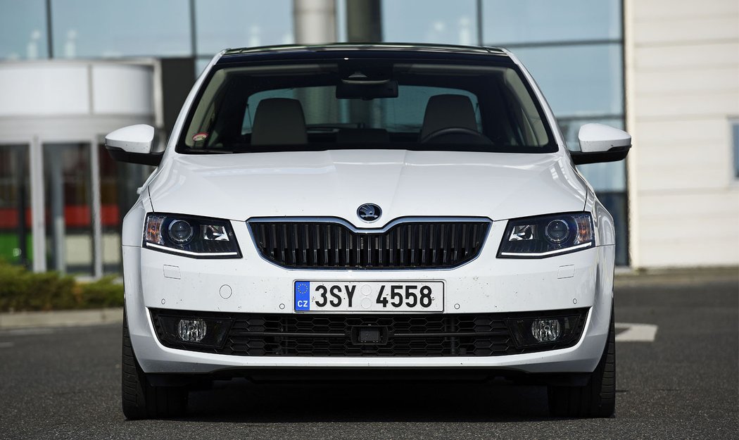 opel skoda octavia srovnavacitesty video redakcnivideo