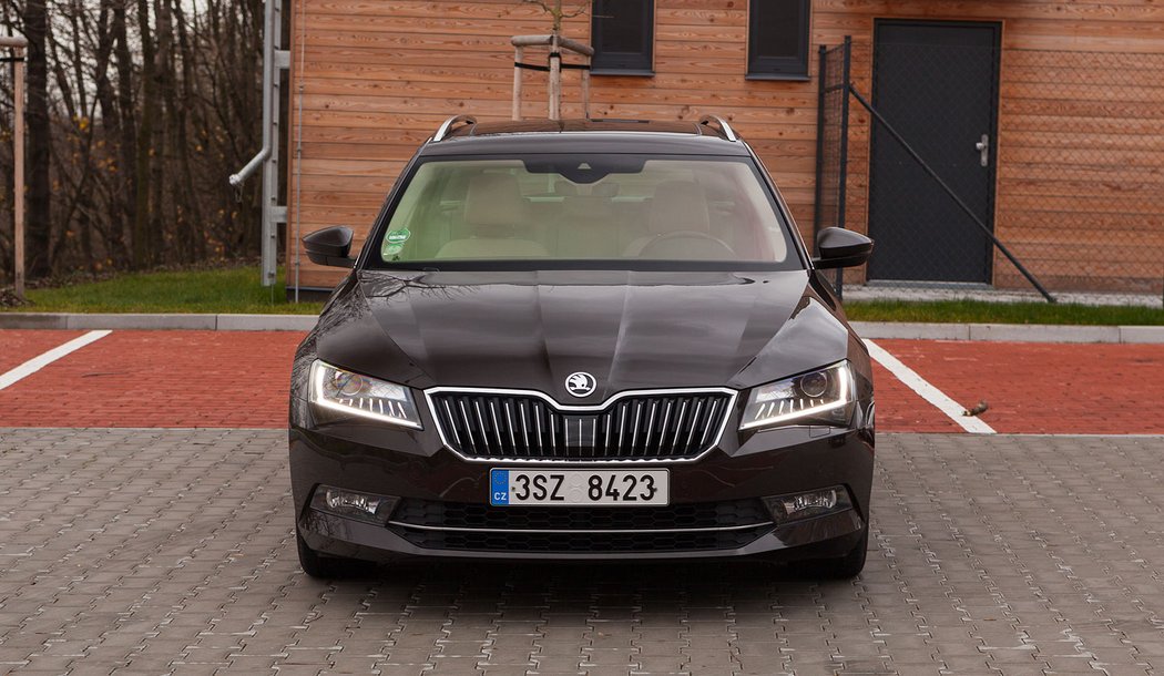 opel skoda superb srovnavacitesty strednitrida