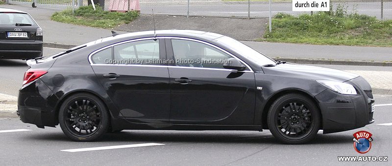 opel spyphotos strednitrida hothatch