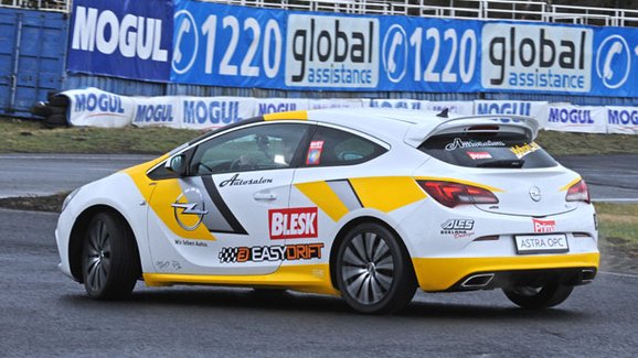 Soutěž v driftování, 5. kolo: Vítěz získá Opel Astra OPC