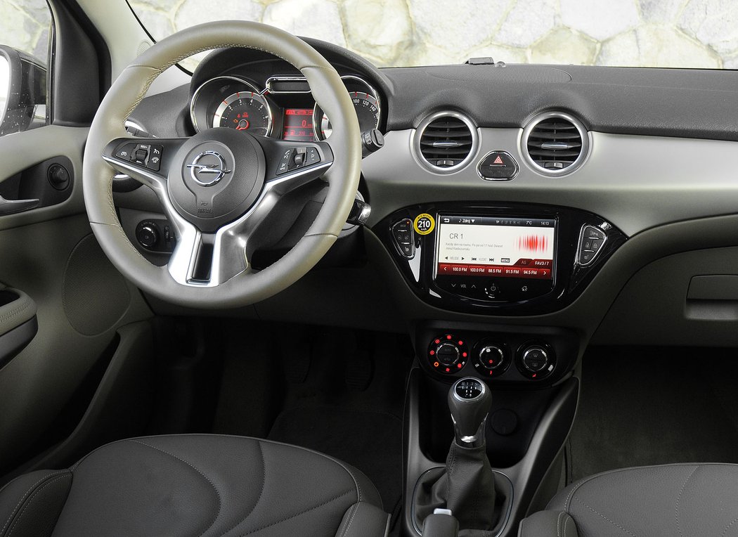 Opel Adam