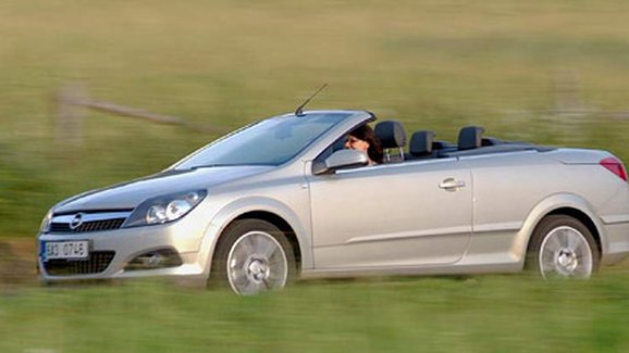 TEST Opel Astra Twin Top 1.9 CDTI - Transformer