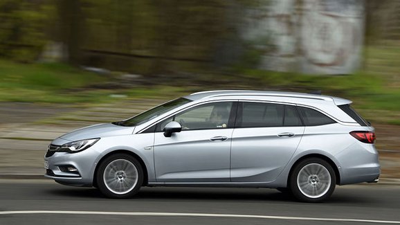 TEST Opel Astra ST 1.6 Bi-CDTI (118 kW) – Má se Octavia bát?