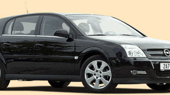 TEST Opel Signum 3,0 V6 CDTI - Luxback (10/2003)