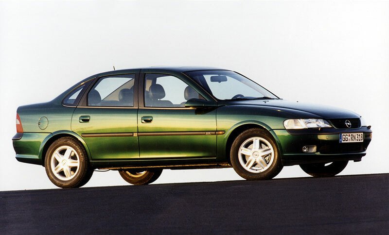 Opel Vectra CD sedan (1995)