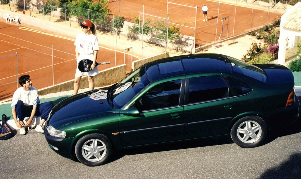 Opel Vectra CD sedan (1995)