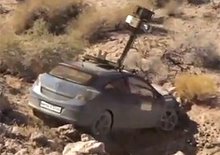 Video: Nabouraný vůz projektu Google Maps Street View v divočině