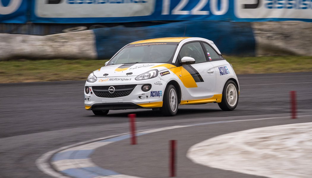 Opel Adam