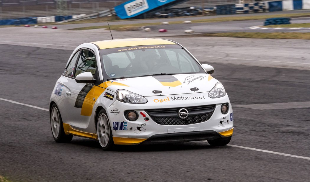 Opel Adam