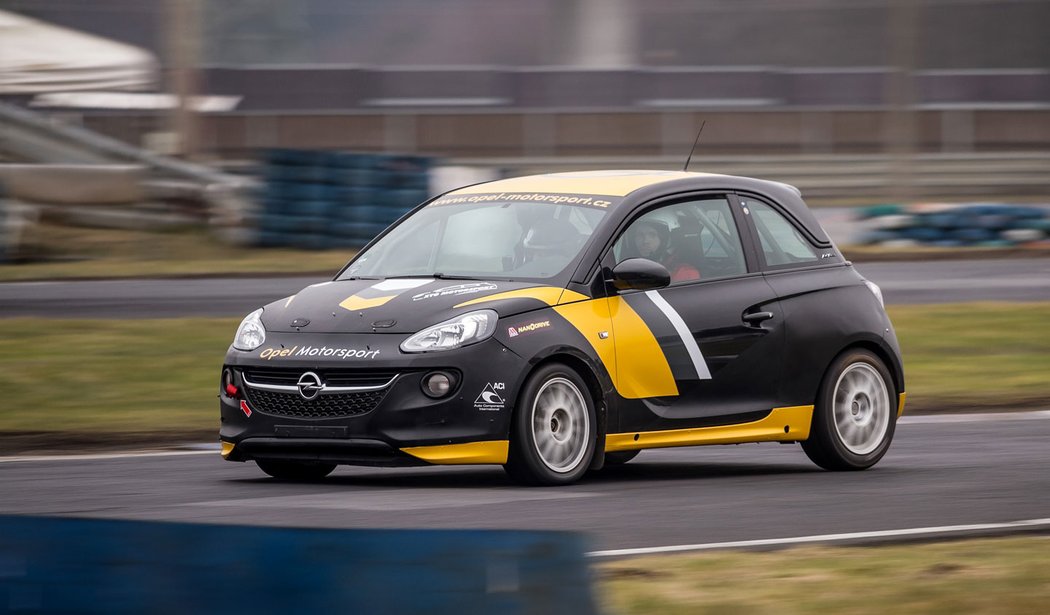 Opel Adam