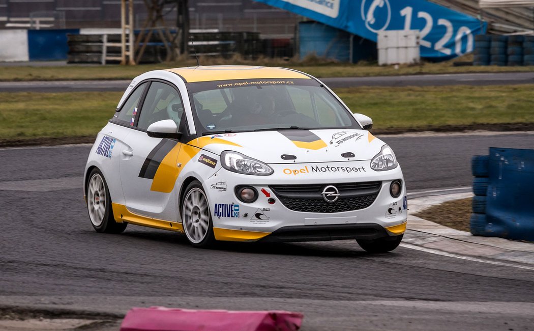 Opel Adam