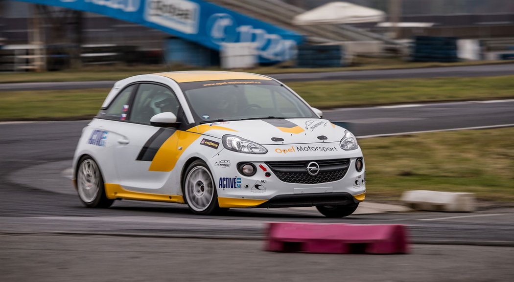 Opel Adam