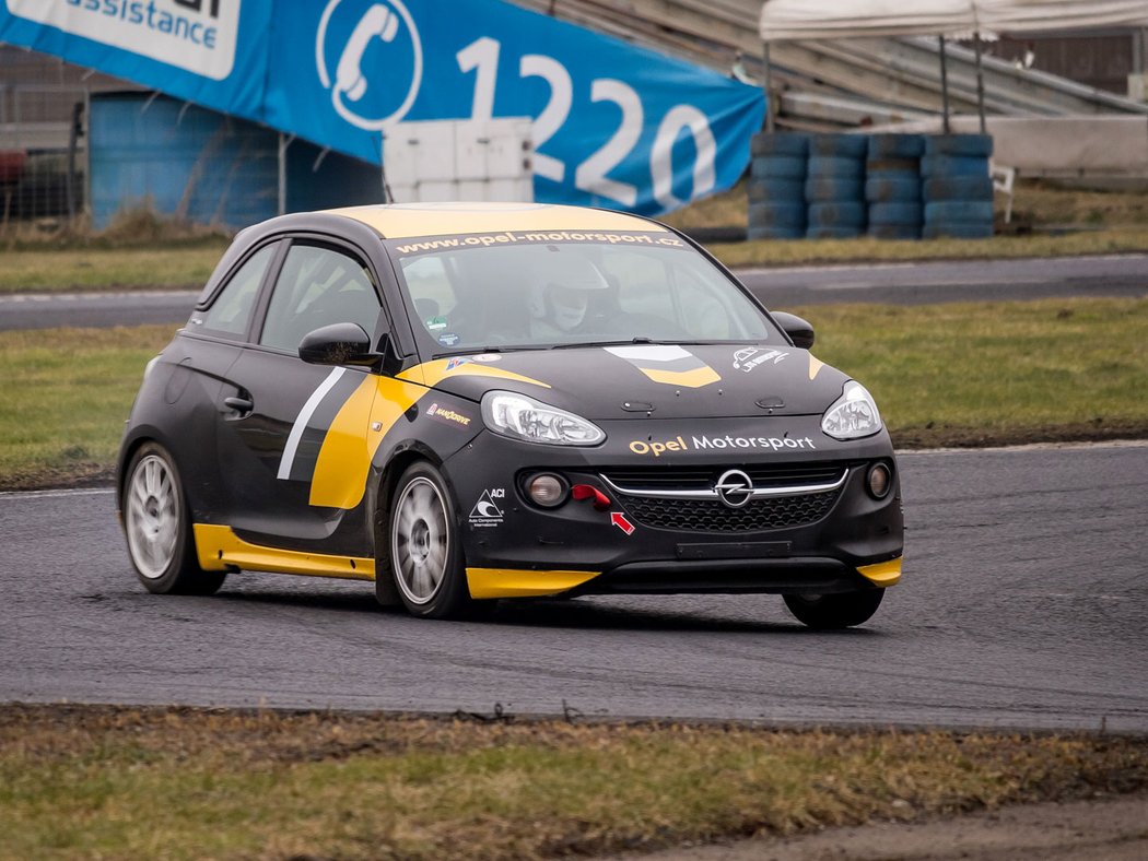 Opel Adam