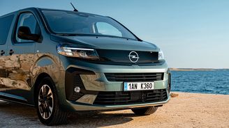Opel Zafira L 2.2 CDTi Opel Zafira L 2.2 CDTi