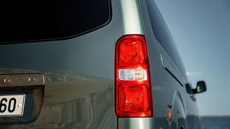Opel Zafira L 2.2 CDTi Opel Zafira L 2.2 CDTi