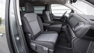 Opel Zafira L 2.2 CDTi Opel Zafira L 2.2 CDTi