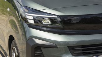 Opel Zafira L 2.2 CDTi Opel Zafira L 2.2 CDTi
