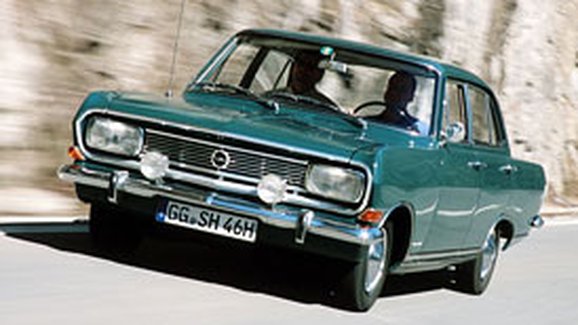 Opel Rekord – království středu (1. díl)