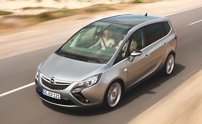 Německo má pochybnosti o emisním systému Opelu