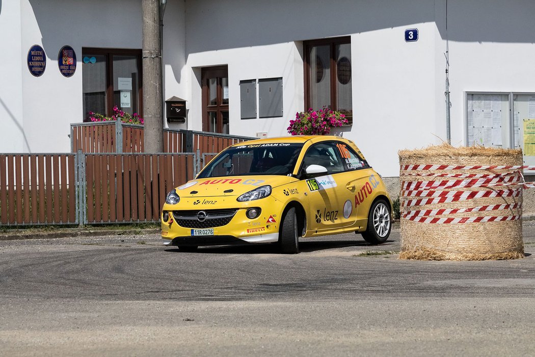 Opel Adam