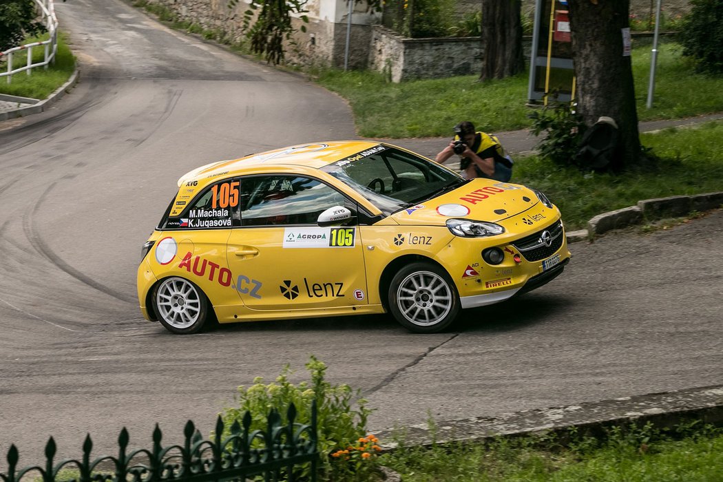 Opel Adam