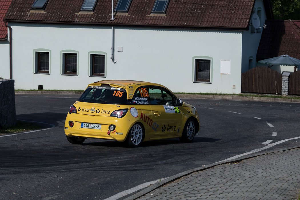 Opel Adam