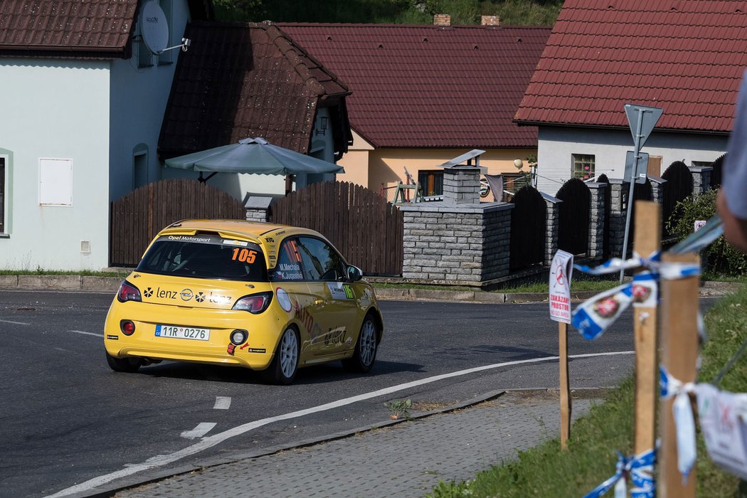 Opel Adam