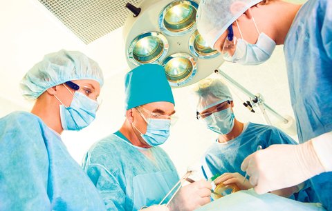 Češce unikátně transplantovali průdušnici
