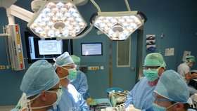 Ortopedie u sv. Anny v Brně odkládá kvůli koronaviru operace.