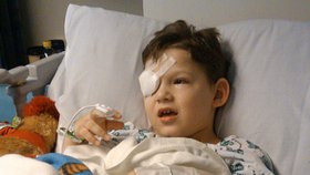 Lékařka chlapci (4) operovala zdravé oko