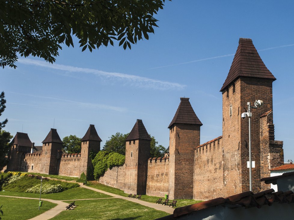 Městské středověké opevnění v Nymburce.