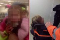 VIDEO: Opilá matka se válela v obchoďáku na zemi. U sebe měla dceru (2,5), nadýchala skoro 3,5 promile