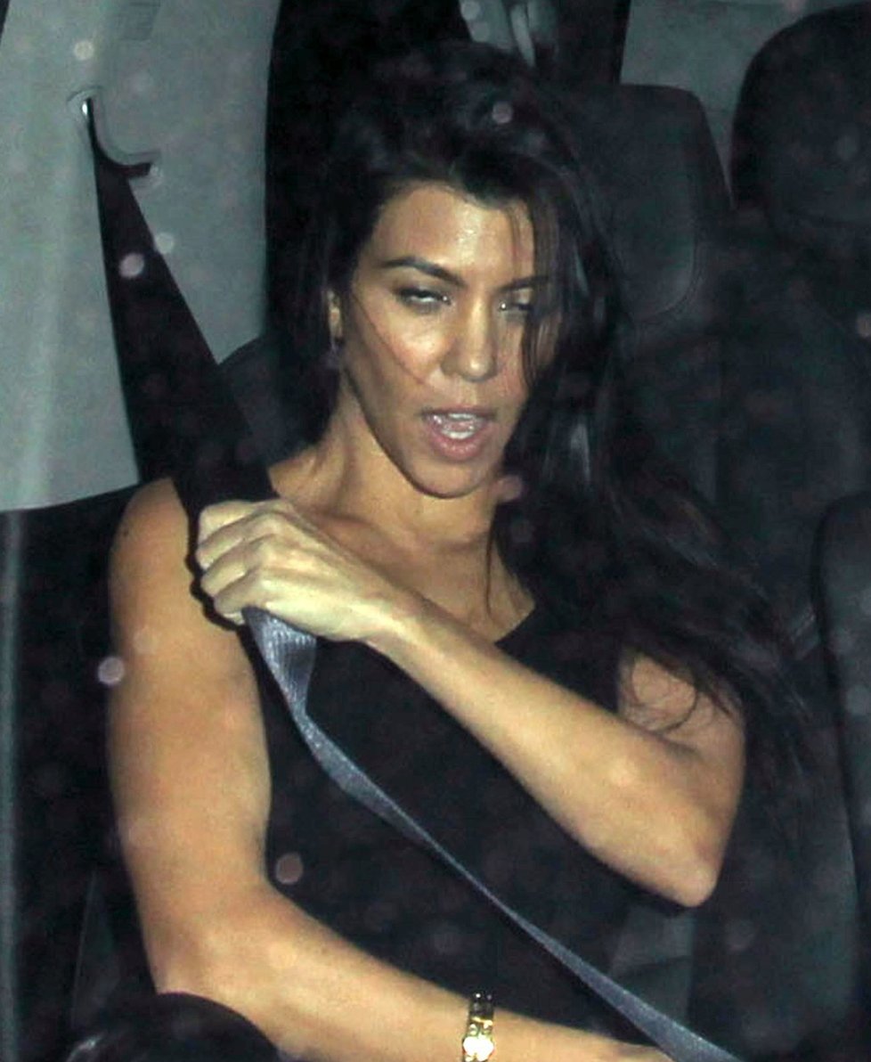 Celebrity, co to přehnaly s alkoholem: Kourtney Kardashian