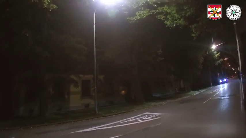 Rychle jedoucí vůz stopli policisté ve Slavkově u Brna. Řidič nadýchal.