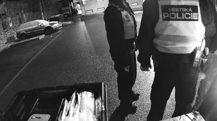 Řidiče se zákazem řízení kontrolovali strážníci v Praze 10