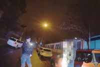 „Já jsem trošku agresivní, no.“ Opilý řidič (27) v Krči vyhrožoval strážníkům právníky