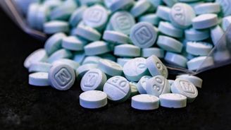 Opioidová aféra v USA: Tři farmaceutické firmy hodlají vyplatit 341 miliard