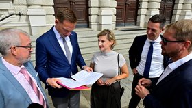 Opoziční představitelé podali k Ústavnímu soudu žádost ohledně zákona o rozpočtové odpovědnosti (4.9.2026)