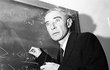 Skutečný Robert Oppenheimer, syn německých židovských přistěhovalců. 