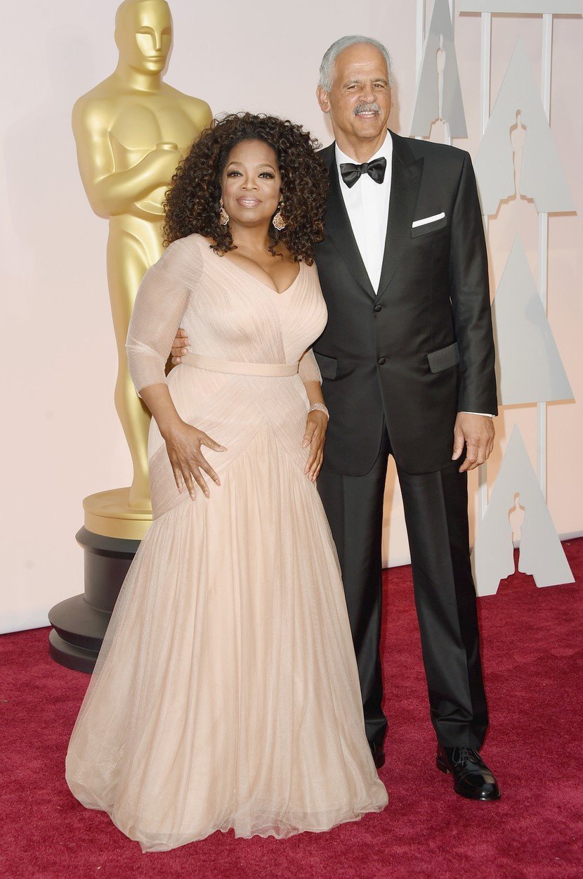 Oprah Winfrey a Stedman Graham - Poprvé se setkali na charitativní akci v roce 1986 a od té chvíle jejich láska trvá. Nikdy ji však nezpečetili manželským slibem a ani spolu nemají děti.