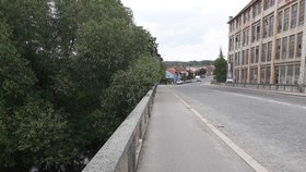Opravy se dotknou i dvou mostů na Fryčajově ulici v Brně-Obřanech. Kraj uvolní 29 milionů.