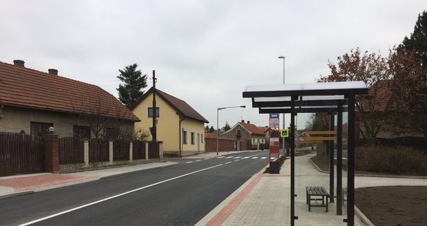 Podle starosty Kbel Pavla Žďárského je důležité postarat se o rekonstrukci autobusových zastávek. (ilustrační foto)